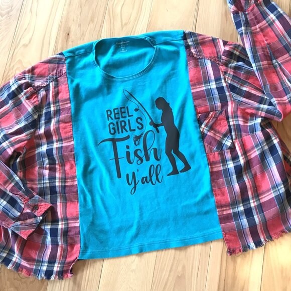 Reworked Flannel Shirt, Plus Size: Upcycled Oversized Girl Fishing T-Shirt - Picture 3 of 11